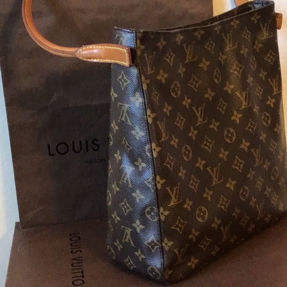 Louis Vuitton GM Looping Bag - Picture 3 of 16